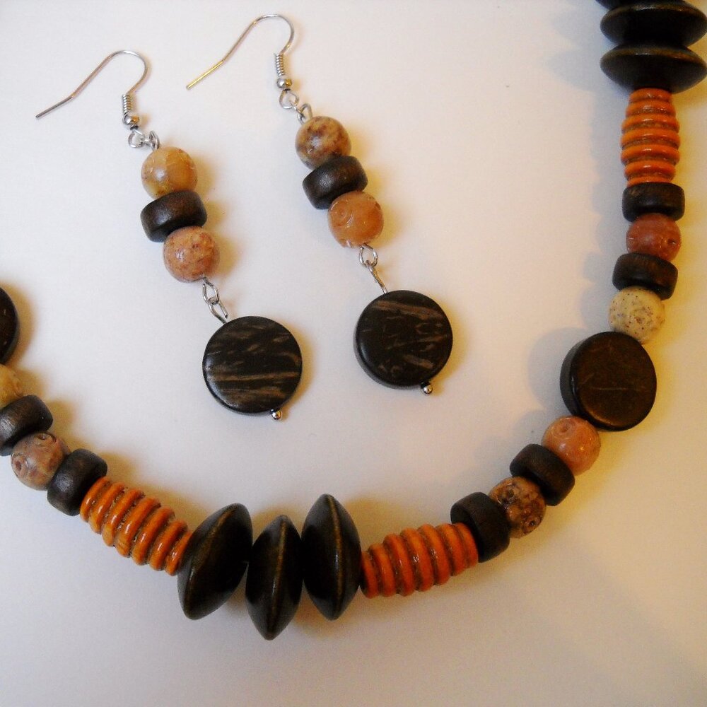 Wood Soap Stone Necklace Earrings Set Beaded Handcrafted Brown Caramel Tan New